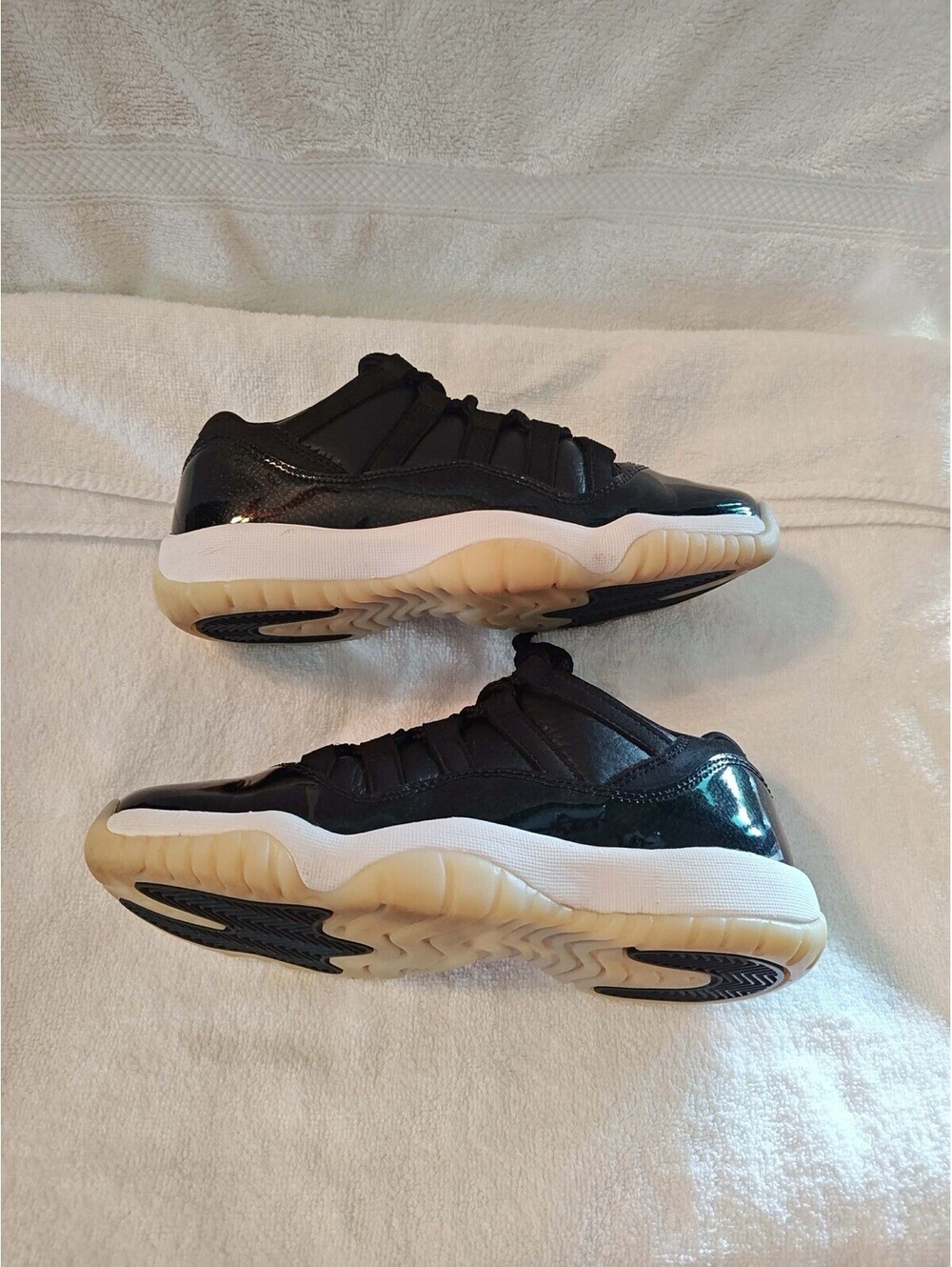 Nike Air Jordan 11 Retro Low 72-10 Size 5y/6.5W 528896-001 W/OG Box! Very clean